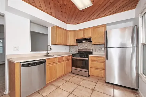 102 Lincoln Avenue E West Harrison NY 10604