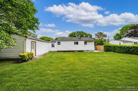 1614 N Gardiner Drive Bay Shore NY 11706