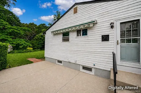 1614 N Gardiner Drive Bay Shore NY 11706