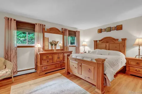 1304 Sycamore Avenue Bohemia NY 11716