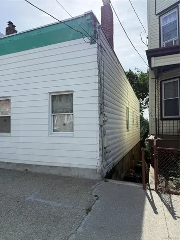 162 Voss Avenue Yonkers NY 10703