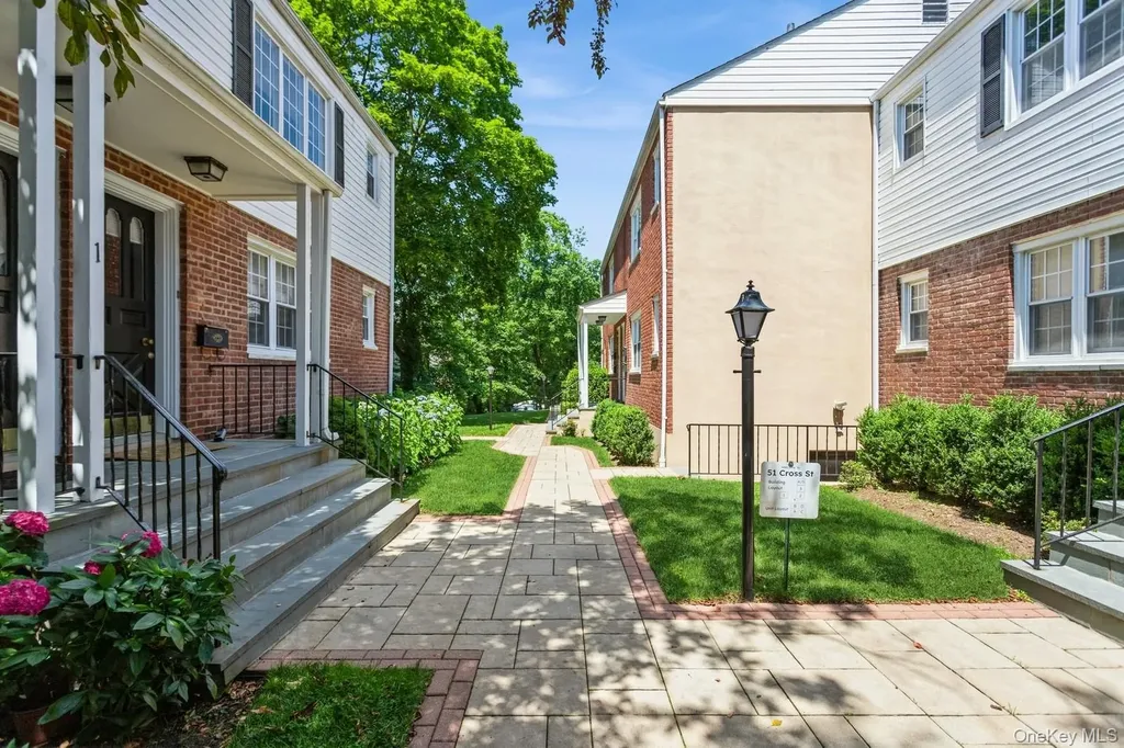 51 Cross Street Bronxville NY 10708