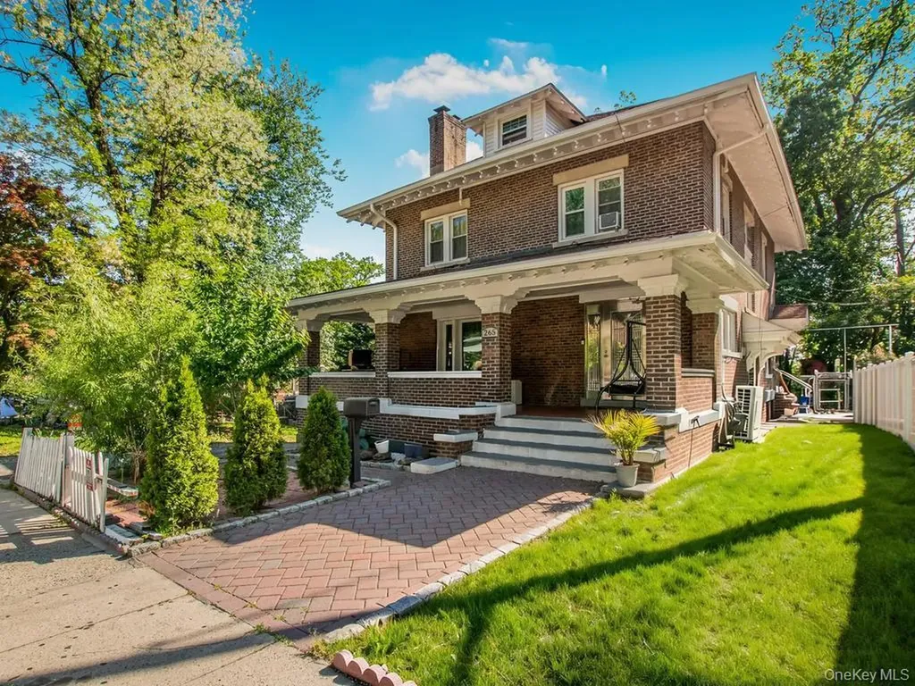 265 Park Hill Avenue Yonkers NY 10705