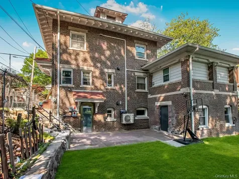 265 Park Hill Avenue Yonkers NY 10705