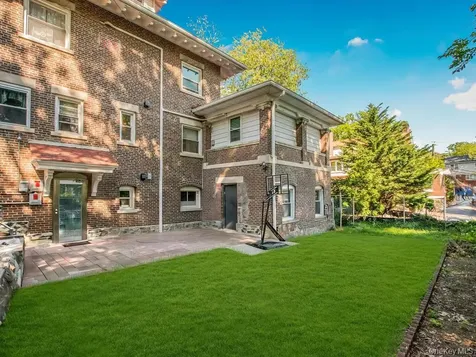 265 Park Hill Avenue Yonkers NY 10705