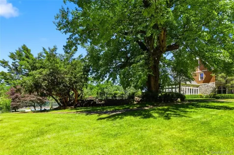 196 Mclain Street Bedford Corners NY 10549
