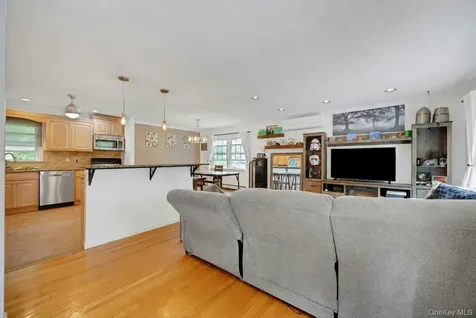 18 Valley Drive Salisbury Mills NY 12577
