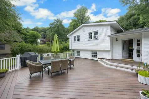 18 Valley Drive Salisbury Mills NY 12577