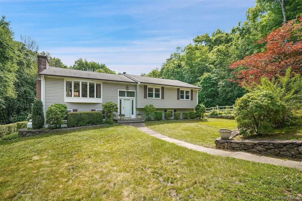 10 Highview Terrace Somers NY 10589