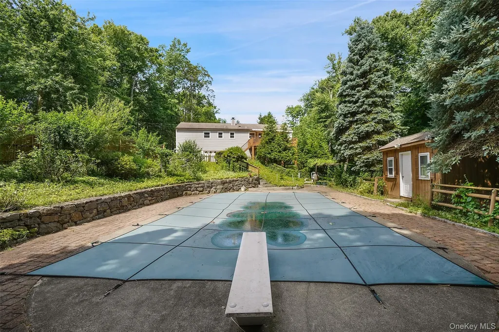 10 Highview Terrace Somers NY 10589