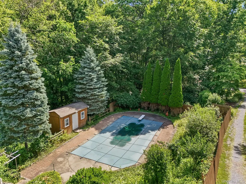 10 Highview Terrace Somers NY 10589