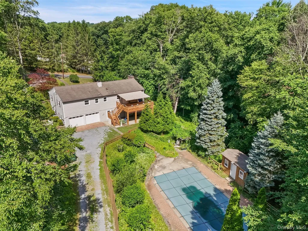 10 Highview Terrace Somers NY 10589