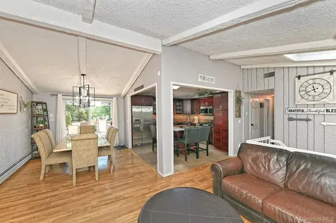 183 6th Avenue Holtsville NY 11742