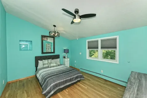 183 6th Avenue Holtsville NY 11742