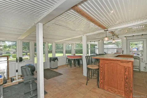 183 6th Avenue Holtsville NY 11742