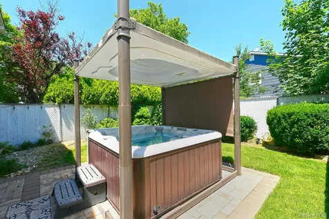 183 6th Avenue Holtsville NY 11742