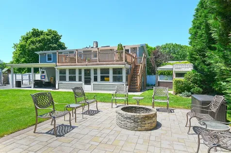 183 6th Avenue Holtsville NY 11742