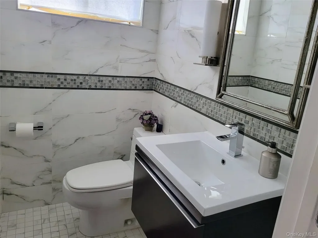 650 Prescott Place North Woodmere NY 11581