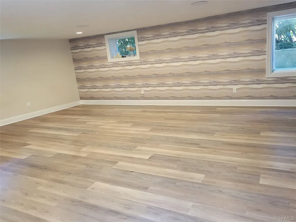 650 Prescott Place North Woodmere NY 11581