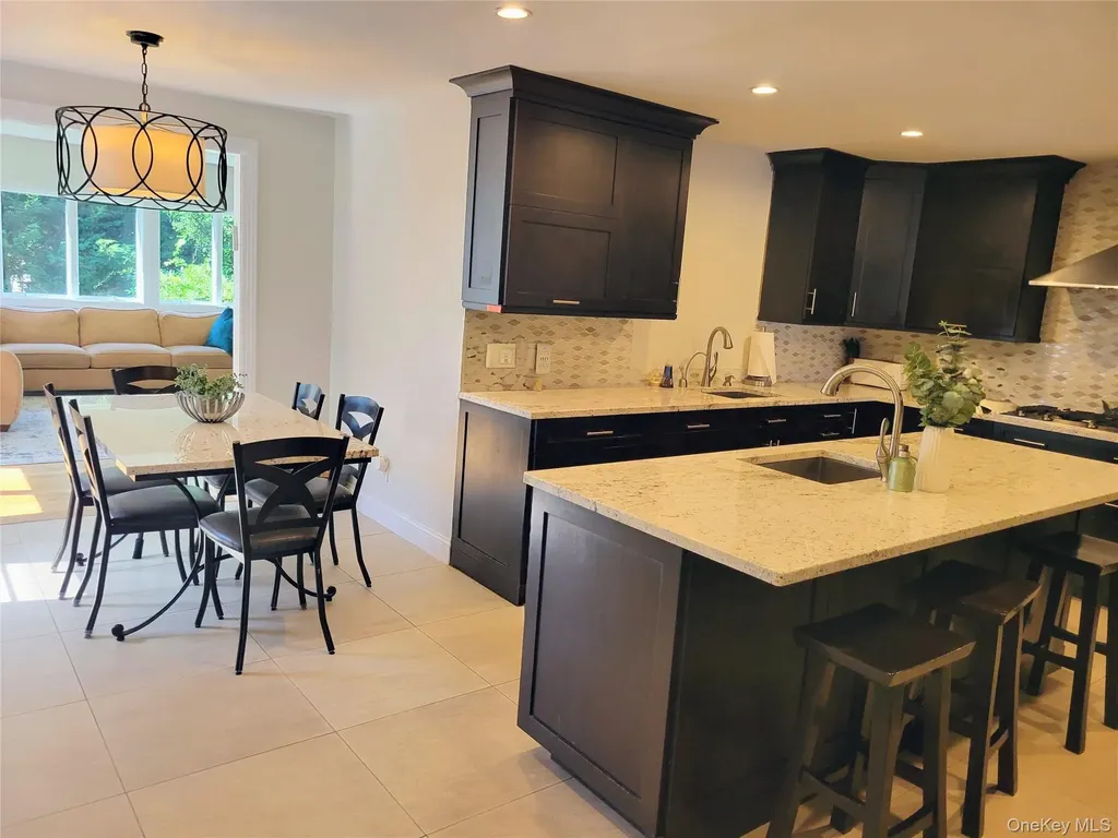 650 Prescott Place North Woodmere NY 11581