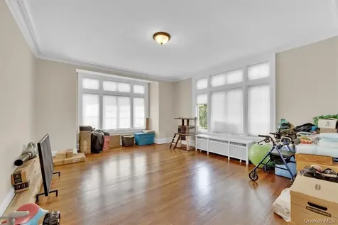 2 Rockland Avenue Yonkers NY 10705