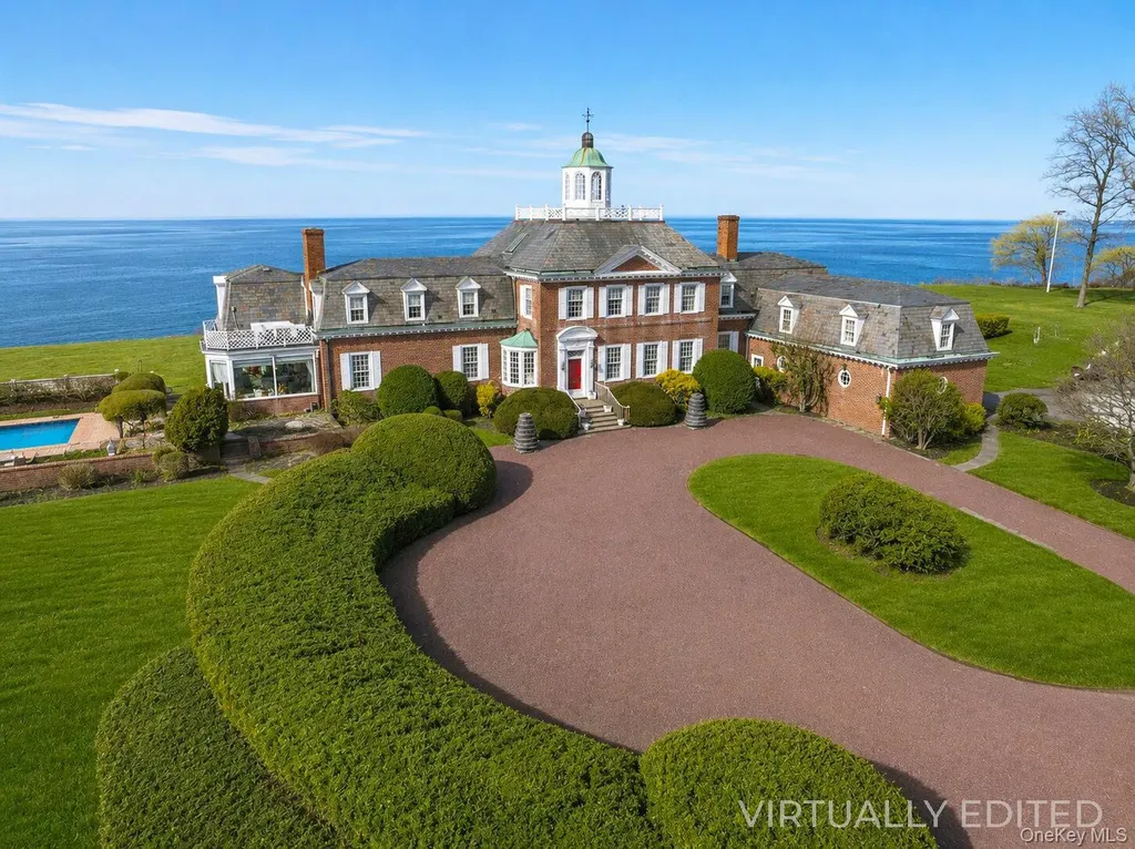 2 Wallis Lane Nissequogue NY 11780