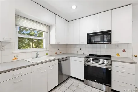 5 Hemlock Road Hartsdale NY 10530
