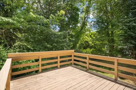 5 Hemlock Road Hartsdale NY 10530