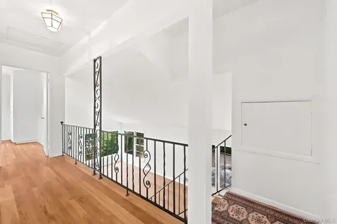 24 Valley View Terrace Mount Kisco NY 10549