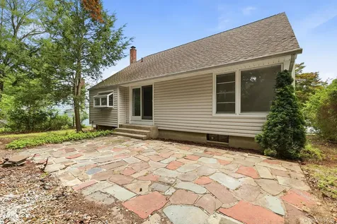 24 Valley View Terrace Mount Kisco NY 10549
