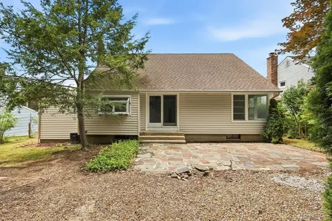 24 Valley View Terrace Mount Kisco NY 10549
