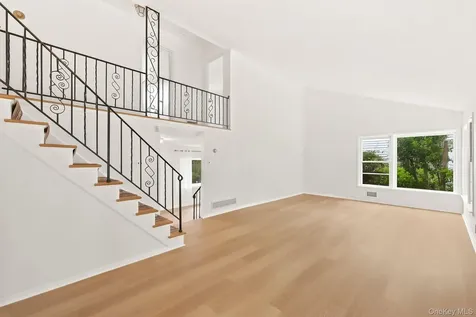 24 Valley View Terrace Mount Kisco NY 10549