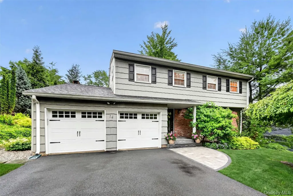 14 Tyler Place Nanuet NY 10954