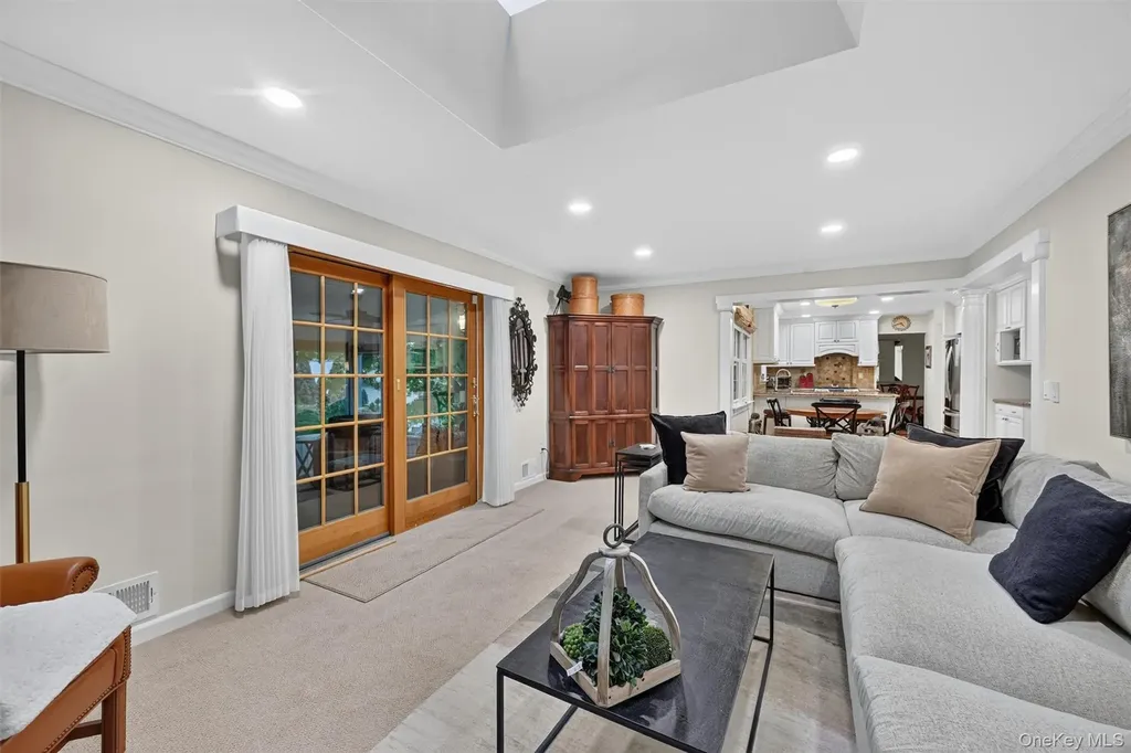 14 Tyler Place Nanuet NY 10954