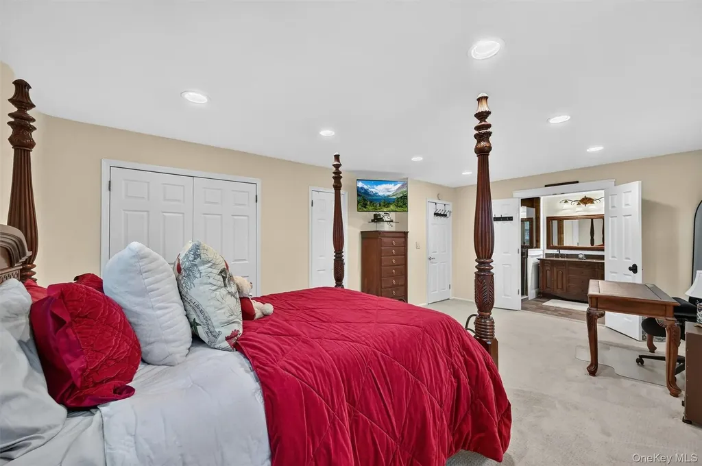 14 Tyler Place Nanuet NY 10954