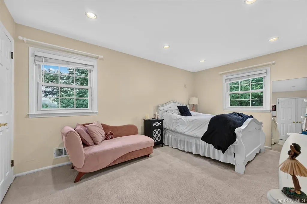 14 Tyler Place Nanuet NY 10954