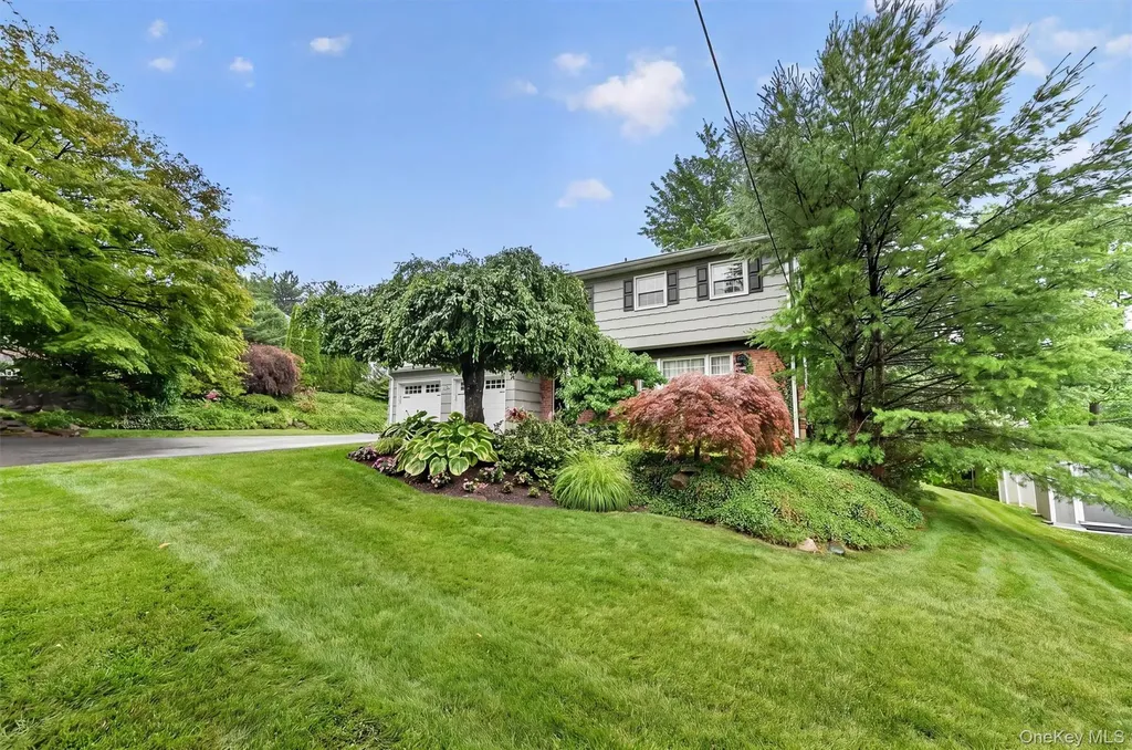 14 Tyler Place Nanuet NY 10954