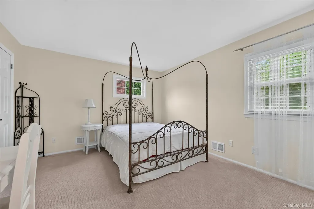14 Tyler Place Nanuet NY 10954