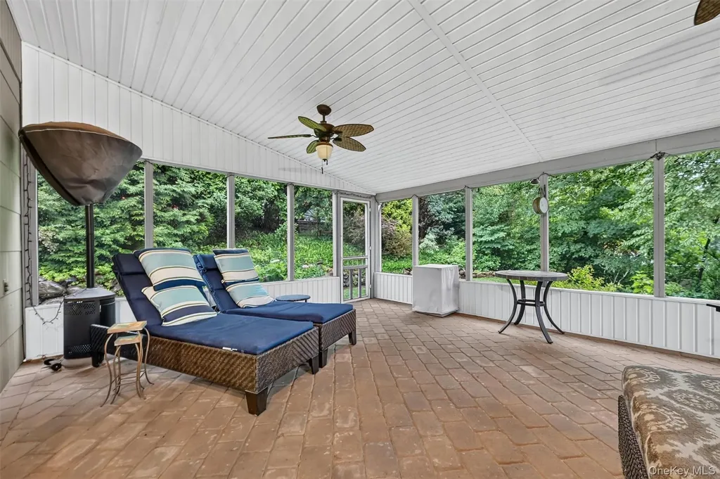 14 Tyler Place Nanuet NY 10954
