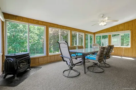 6 Hannah Lane Valley Cottage NY 10989
