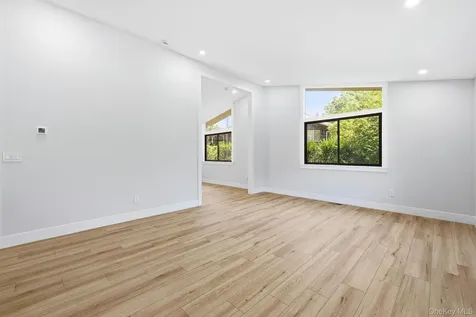 7 Brookdell Drive Hartsdale NY 10530