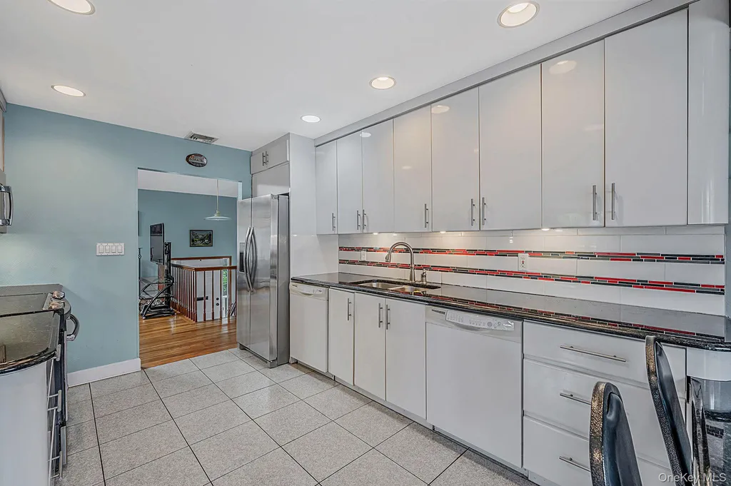 1000 Oakfield Avenue North Bellmore NY 11710