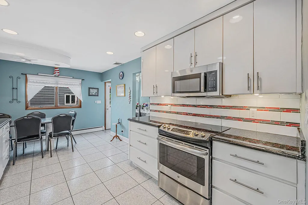 1000 Oakfield Avenue North Bellmore NY 11710