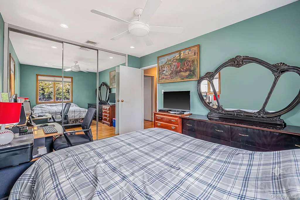 1000 Oakfield Avenue North Bellmore NY 11710