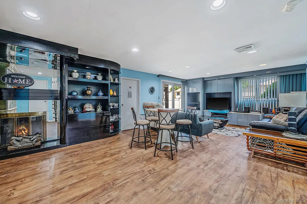 1000 Oakfield Avenue North Bellmore NY 11710