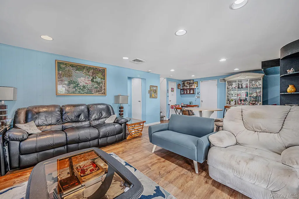 1000 Oakfield Avenue North Bellmore NY 11710