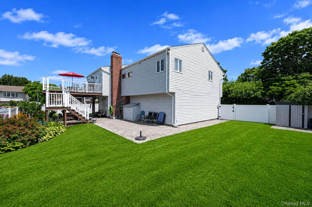 1000 Oakfield Avenue North Bellmore NY 11710