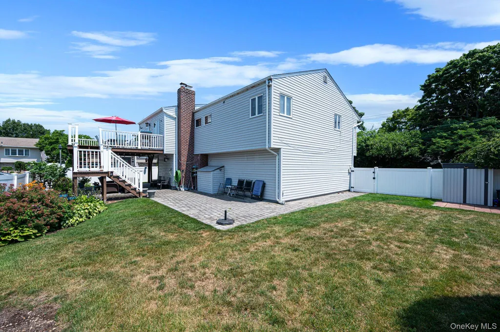 1000 Oakfield Avenue North Bellmore NY 11710