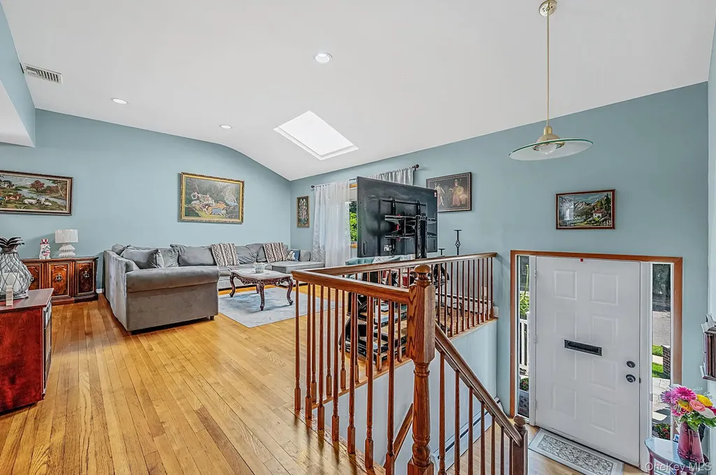 1000 Oakfield Avenue North Bellmore NY 11710