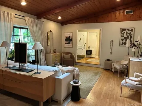 3 Fox Lane Locust Valley NY 11560